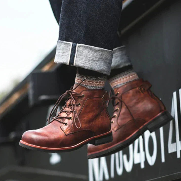 Fanum | Retro Herrenstiefel mit runder Spitze